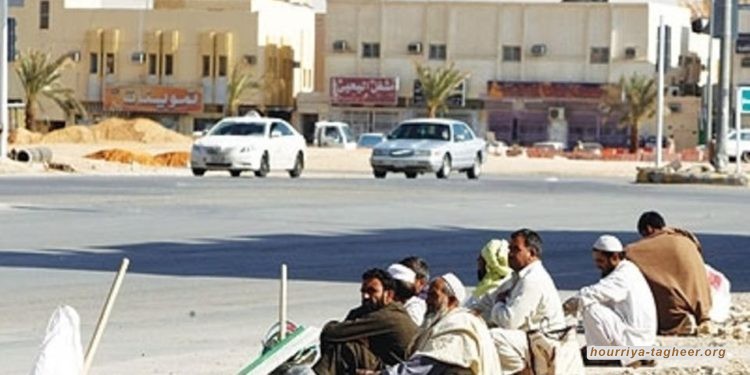 أوضاع مزرية للعمال في المملكة بفعل الانهيار الاقتصادي