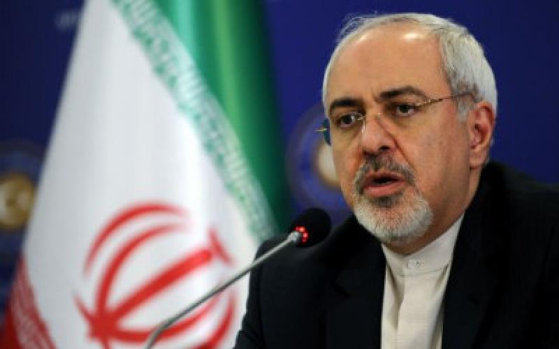 ظريف يحذر من ارسال قوات سعودية الى سوريا ويعتبرها “انتهاكا” للقانون الدولي ويطالب بوقف قصفها لليمن