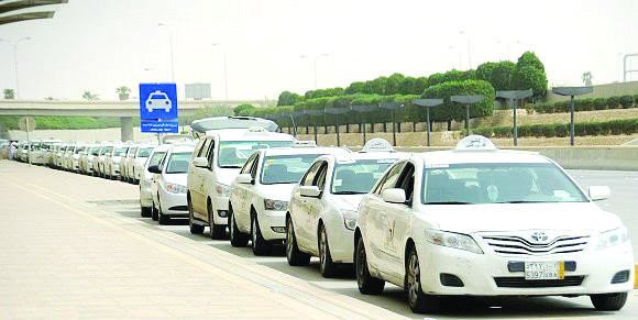 رحيل جماعي لسائقي التاكسي من السعودية