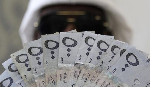 لماذا فقدت السعودية ثلث الاحتياطي من النقد الأجنبي؟