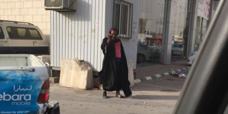 التشبه بالنساء.. أحدث تقاليد التسول في السعودية