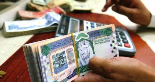 حوالي 60% من السعوديين يتقدمون للحصول على مساعدات!