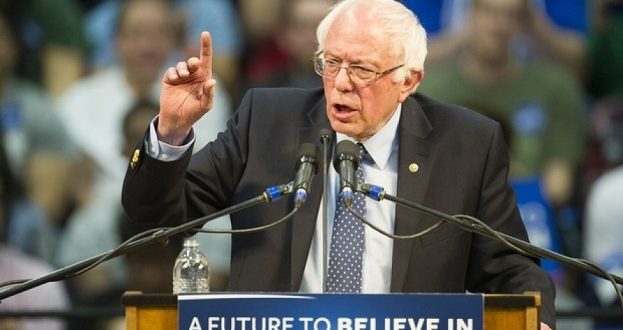 بيرني ساندرز: السعودية دولة “مناهضة للديمقراطية” وتدعم الإرهاب