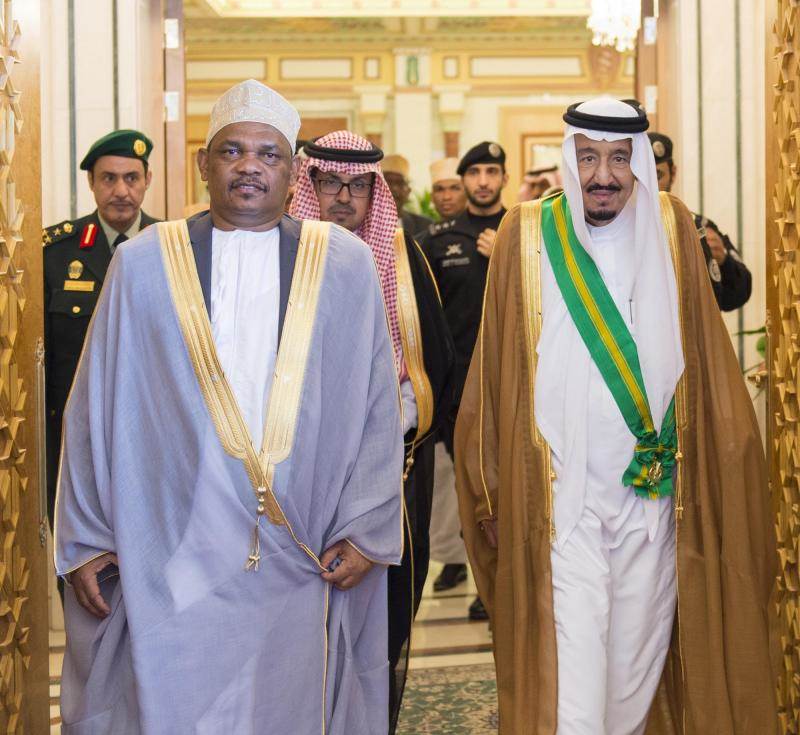 السعودية ترسل المقاتلين من جزر القمر الى اليمن وبن زايد ينافس آل سعود في القرن الأفريقي