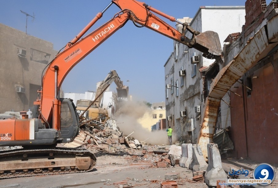 أمانة جدة تزيل 174 محلا تجاريا في حي المنارات