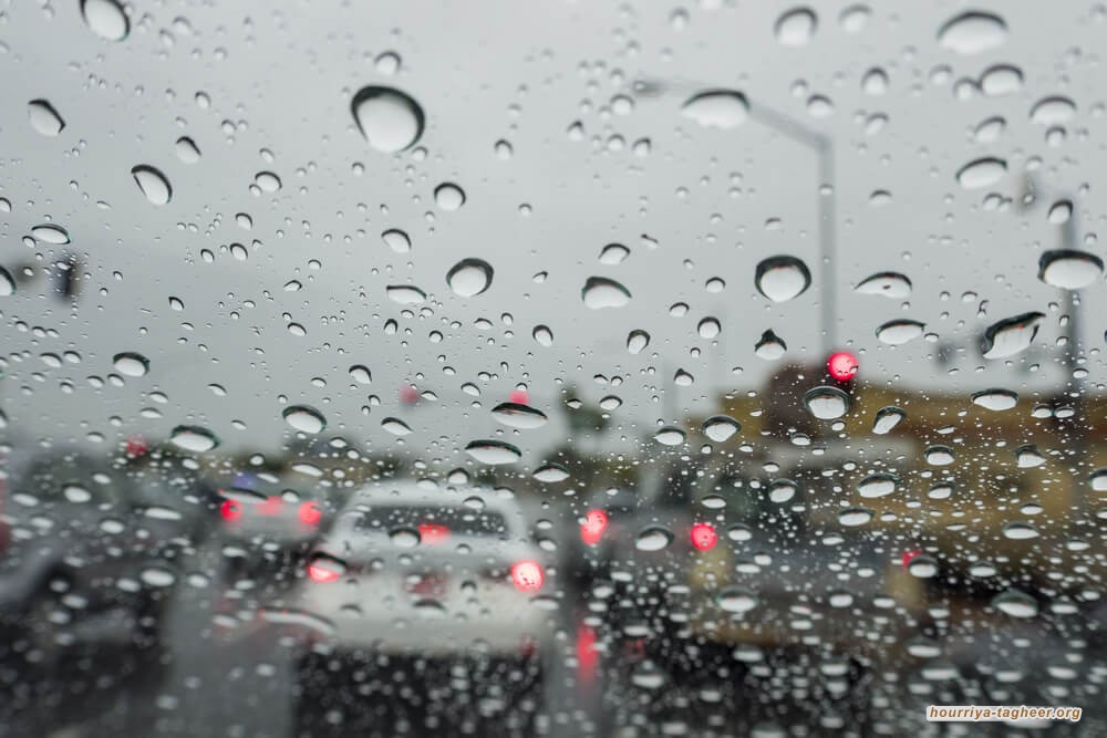 زخات مطر تكشف فساد البنية التحتية السعودية