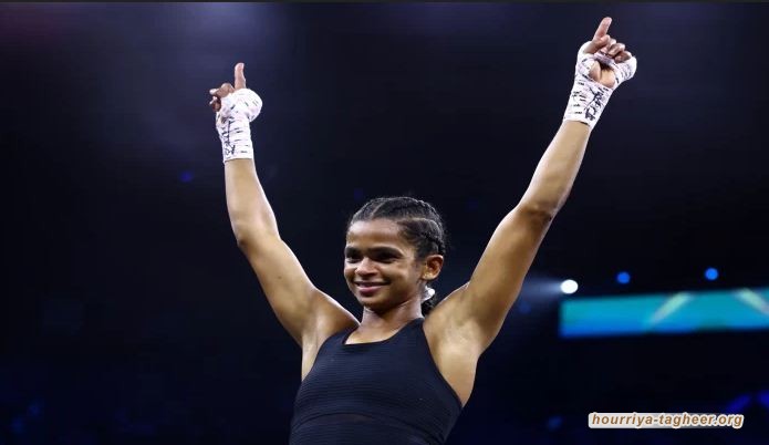 صومالية تفوز بأول مباراة ملاكمة للسيدات بالسعودية
