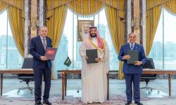 الغارديان تكشف من الذي يستهدفه تحالف كفار مكة الجدد