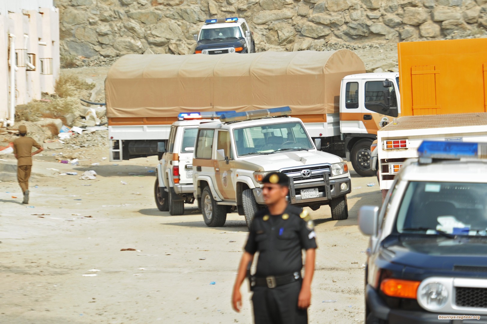 أمن الدولة يدعو المواطنين للإبلاغ عن المعارضين لال سعود