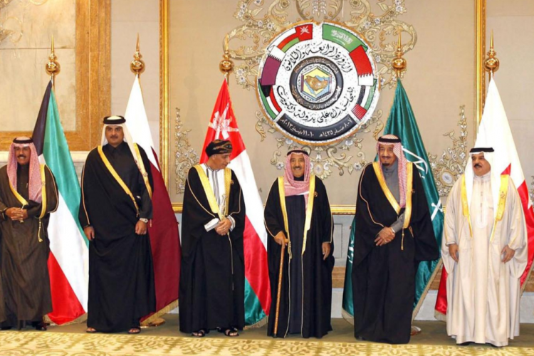 الخليج يمر بنقطة تحول تاريخية (مترجم)