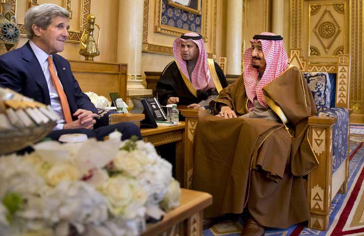 مجلة نيوزويك الامريكية: على واشنطن ان تغير وجهتها من الرياض نحو طهران