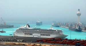 السعودية تمنع السفن الإيرانية من استخدام موانيها