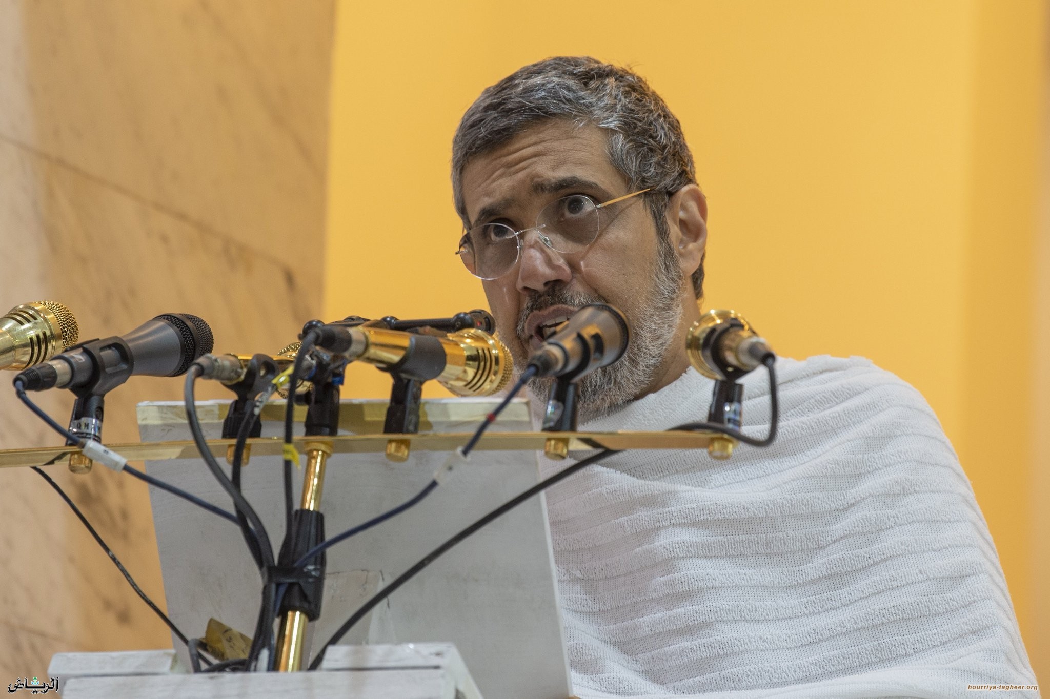 اختيار محمد العيسى خطيبا لعرفة “إشارة” خطيرة من ابن سلمان لإسرائيل