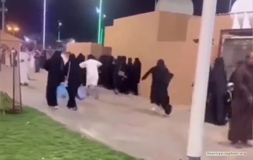 لحظة التحرش بفتاة سعودية في مكان مزدحم ورد فعلها لافت